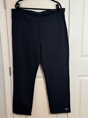 L.L.Bean 2X Plus Black Cropped Capri Leggings Athletic Yoga Running Zip Pocket